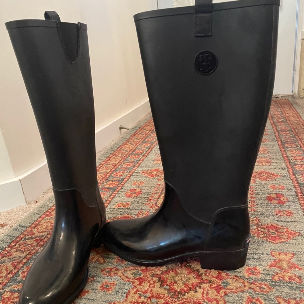 Tommy Hilfiger rain boots